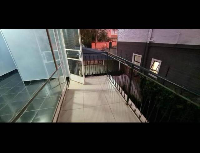 2 BEDROOM PROPERTY TO RENT IN WINDSOR WEST